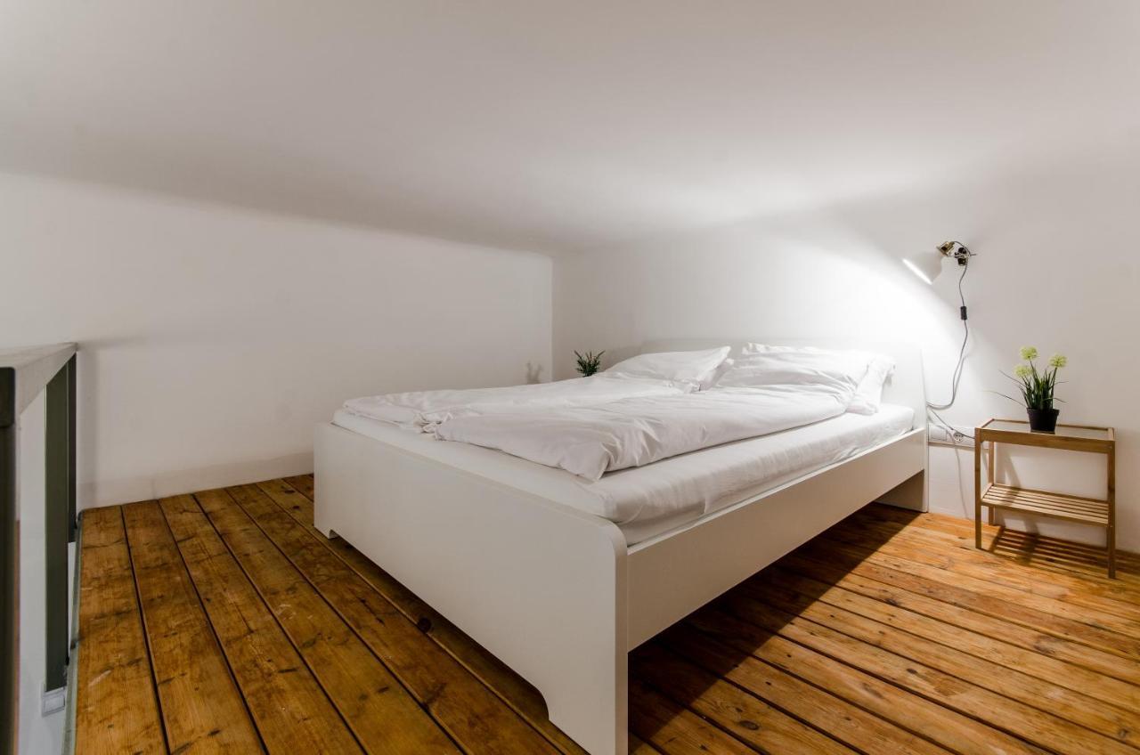 Weiner's Choice Apartman